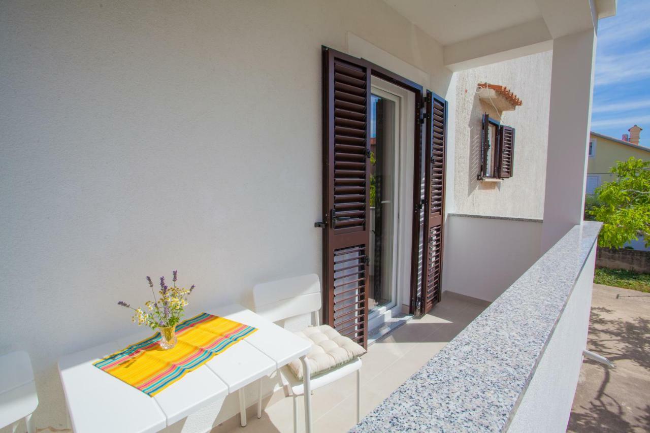 Guesthouse Maver Cres Exterior photo